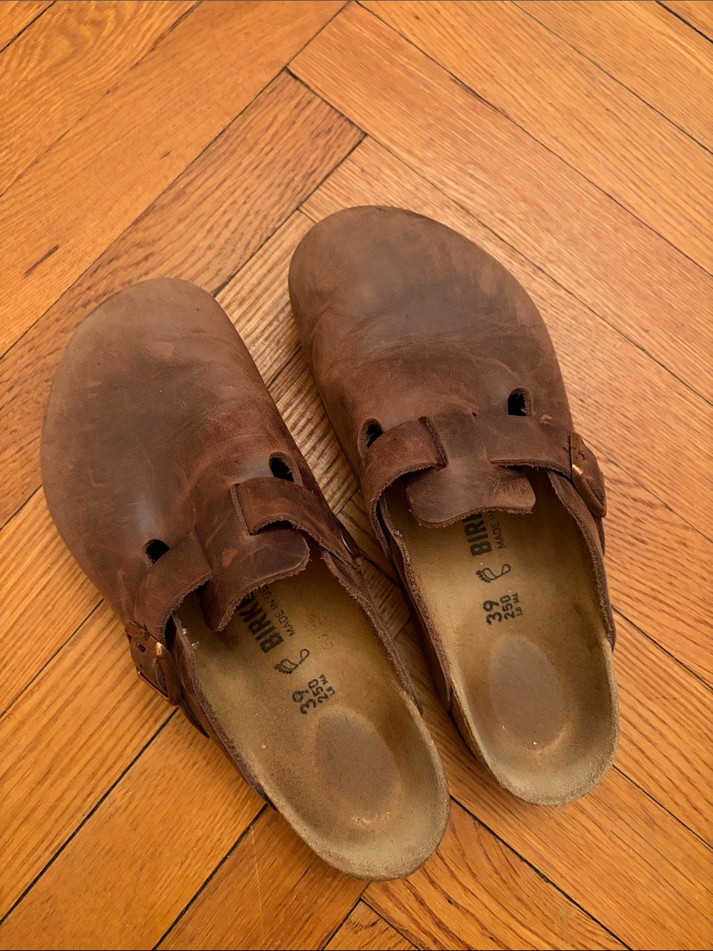 Birkenstock Boston Clogs - Brown Oiled Leather